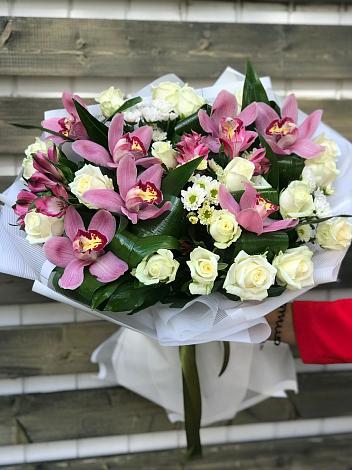 Букет цветов из: Розы и Хризантемы в Волово