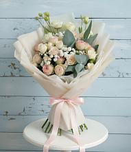 Букет цветов из:  Розы и Лизиантусы #REPLACE_PRED# Волово
