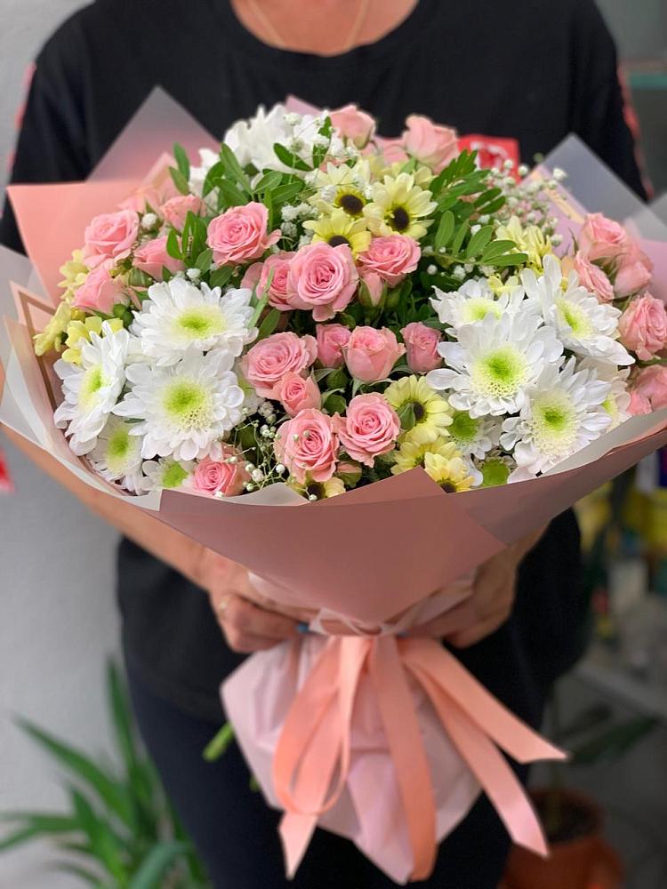 Букет цветов из: Розы и Хризантемы в Волово