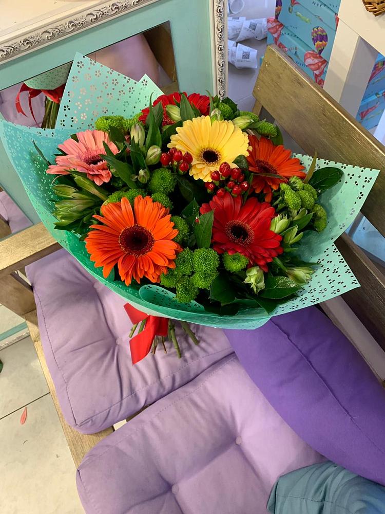 Букет цветов из: Герберы, Хризантемы и Альстромерии в Волово