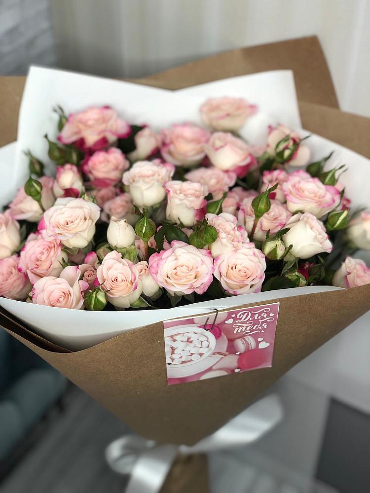 Букет цветов из: Розы в Волово