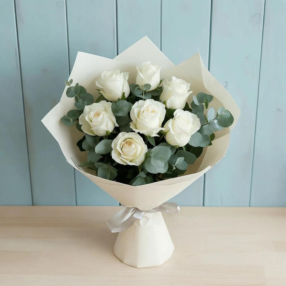 Букет Белые розы в Эвкалипте в Волово