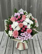 Букет цветов из:  Альстромерии, Гвоздики, Розы и Хризантемы в Волово