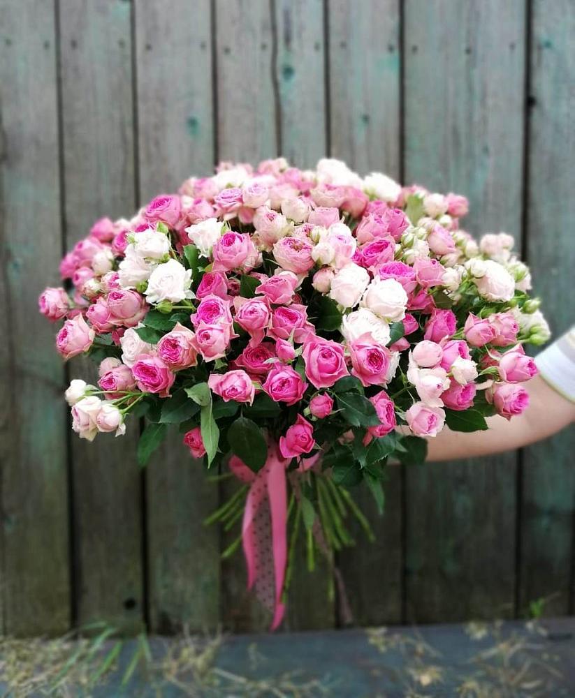 Букет Розовые кустовые розы Натали и Лав Лидия в Волово