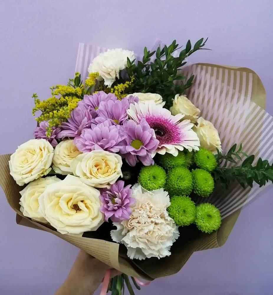 Букет цветов из: Хризантемы, Розы, Гвоздики и Герберы в Волово