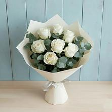 Букет Белые розы в Эвкалипте в Волово